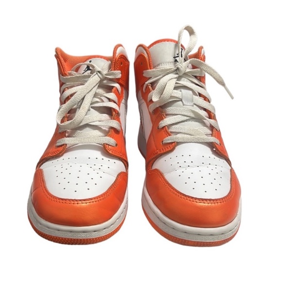 Air Jordan 1 Mid SE GS “Electro Orange” Sneakers Size 7Y - Picture 2 of 9